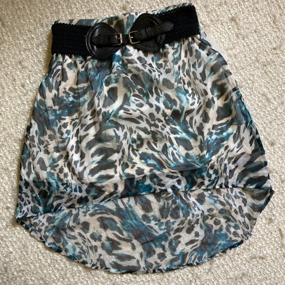 🦋NWT RACHAEL & CHLOE SIZE MEDIUM HIGH LOW SKIRT